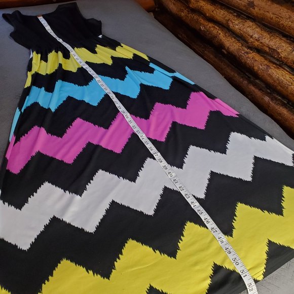 Multi Color Block Maxi Dress in Large - Picture 13 of 15